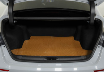 Подержанный автомобиль Omoda S5 GT 2023 года (32 фото)