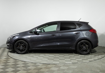 Подержанный автомобиль Kia Ceed Hatchback 2016 года (8 фото)