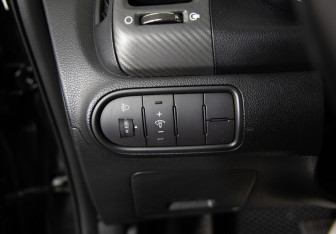 Подержанный автомобиль Kia Cerato Sedan 2013 года (18 фото)