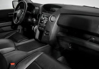 Подержанный автомобиль Honda Pilot 2013 года (12 фото)
