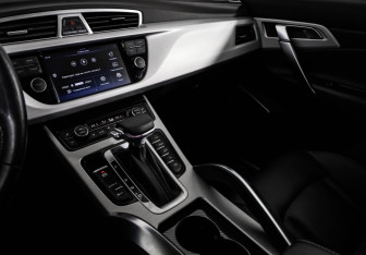 Подержанный автомобиль Geely Atlas 2018 года (16 фото)