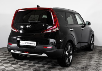 Подержанный автомобиль Kia Soul 2019 года (5 фото)