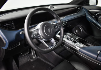 Подержанный автомобиль Voyah Free 2023 года (9 фото)