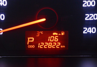 Подержанный автомобиль Kia Sorento 2015 года (17 фото)