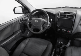 Подержанный автомобиль Kia Sportage 2009 года (9 фото)