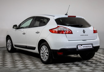 Подержанный автомобиль Renault Megane Hatchback 2014 года (6 фото)