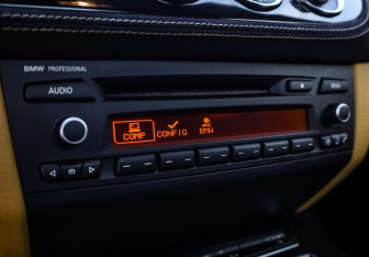 Подержанный автомобиль BMW Z4 Roadster 2011 года (21 фото)