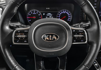 Подержанный автомобиль Kia Sorento 2021 года (20 фото)