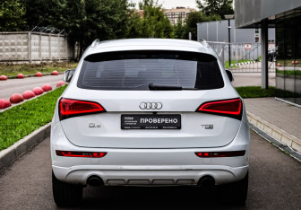 Подержанный автомобиль Audi Q5 2013 года (6 фото)