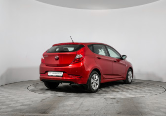 Подержанный автомобиль Hyundai Solaris Hatchback 2016 года (5 фото)