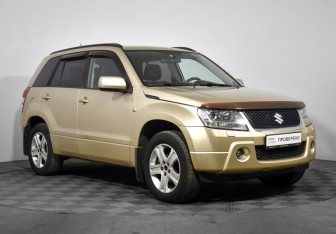 Подержанный автомобиль Suzuki Grand Vitara 2007 года (3 фото)
