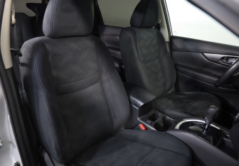 Подержанный автомобиль Nissan X-Trail 2016 года (22 фото)