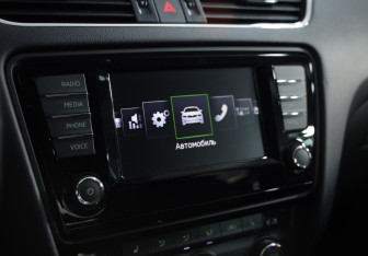 Подержанный автомобиль Skoda Octavia Wagon 2016 года (13 фото)