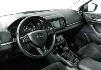 Подержанный автомобиль Skoda Karoq 2020 года (11 фото)