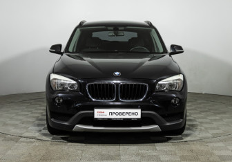 Подержанный автомобиль BMW X1 2012 года (2 фото)