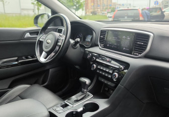 Подержанный автомобиль Kia Sportage 2021 года (12 фото)