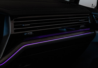 Подержанный автомобиль Volkswagen Touareg 2018 года (20 фото)