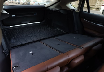 Подержанный автомобиль BMW X6 2017 года (31 фото)