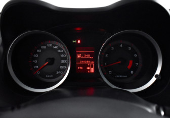 Подержанный автомобиль Mitsubishi Lancer Sedan 2007 года (17 фото)