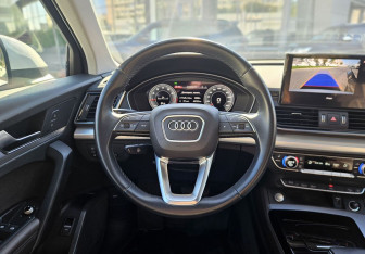 Подержанный автомобиль Audi Q5 2021 года (14 фото)