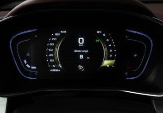 Подержанный автомобиль Geely Coolray 2022 года (12 фото)