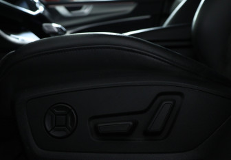 Подержанный автомобиль Audi A6 Sedan 2019 года (16 фото)