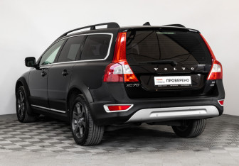 Подержанный автомобиль Volvo XC70 2008 года (7 фото)