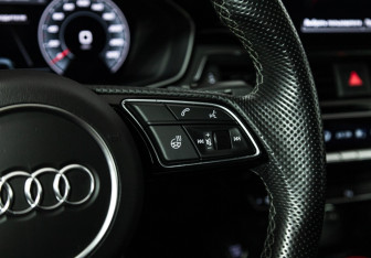 Подержанный автомобиль Audi A5 Coupe 2021 года (21 фото)