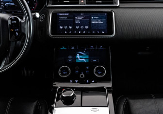Подержанный автомобиль Land Rover Range Rover Velar 2019 года (16 фото)