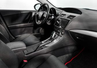Подержанный автомобиль Mazda 3 Sedan 2011 года (13 фото)