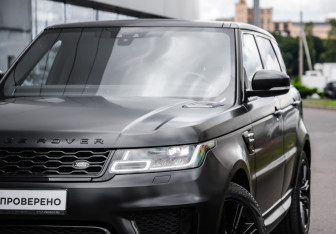 Подержанный автомобиль Land Rover Range Rover Sport 2020 года (2 фото)