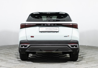 Подержанный автомобиль Omoda C5 2023 года (6 фото)