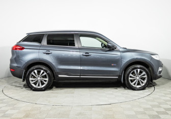 Подержанный автомобиль Geely Atlas 2021 года (4 фото)