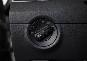 Подержанный автомобиль Skoda Octavia Liftback 2018 года (14 фото)