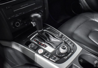 Подержанный автомобиль Audi A5 Liftback 2009 года (12 фото)