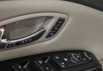 Подержанный автомобиль Kia Carnival 2018 года (19 фото)