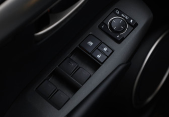 Подержанный автомобиль Lexus NX 2016 года (27 фото)