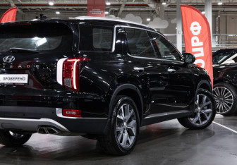 Подержанный автомобиль Hyundai Palisade 2021 года (10 фото)