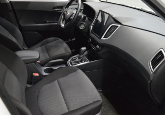 Подержанный автомобиль Hyundai Creta 2019 года (11 фото)