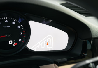 Подержанный автомобиль Porsche Cayenne 2020 года (36 фото)