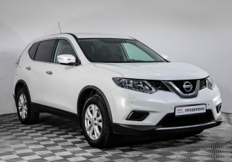 Подержанный автомобиль Nissan X-Trail 2016 года (3 фото)