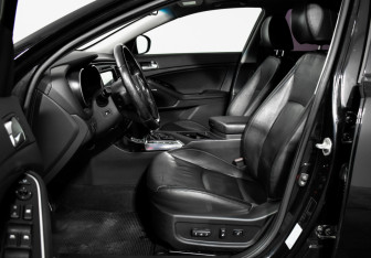 Подержанный автомобиль Kia Optima Sedan 2015 года (10 фото)