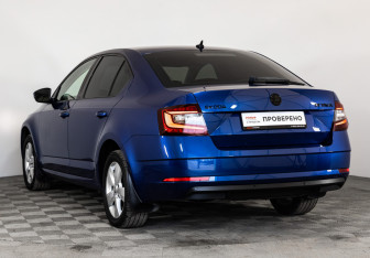 Подержанный автомобиль Skoda Octavia Liftback 2019 года (7 фото)
