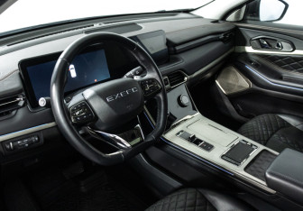 Подержанный автомобиль Exeed TXL 2022 года (11 фото)