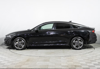 Подержанный автомобиль Kia K5 2020 года (8 фото)