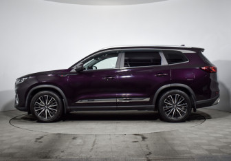 Подержанный автомобиль Chery Tiggo 8 Pro 2022 года (8 фото)