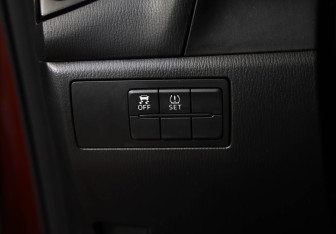 Подержанный автомобиль Mazda 3 Sedan 2014 года (20 фото)