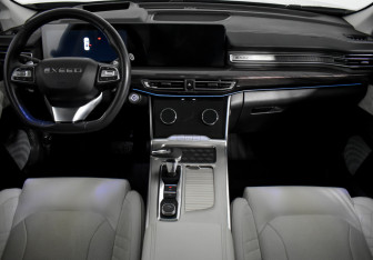 Подержанный автомобиль Exeed VX 2022 года (17 фото)