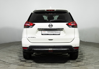 Подержанный автомобиль Nissan X-Trail 2019 года (6 фото)