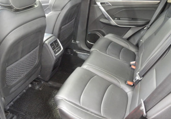 Подержанный автомобиль Geely Atlas Pro 2024 года (11 фото)
